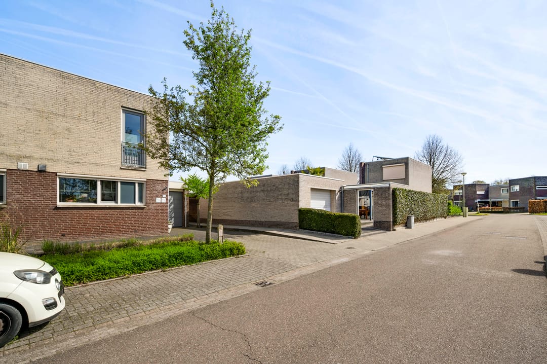 Photo 38 of Hoefstraat 34