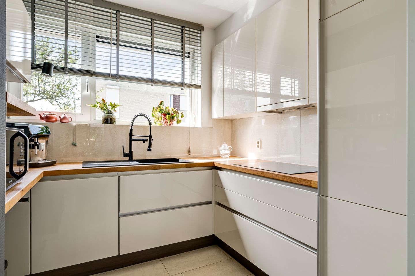 Photo 20 of Hoefstraat 34