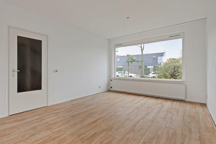 Photo 2 of Madame Curiestraat 55