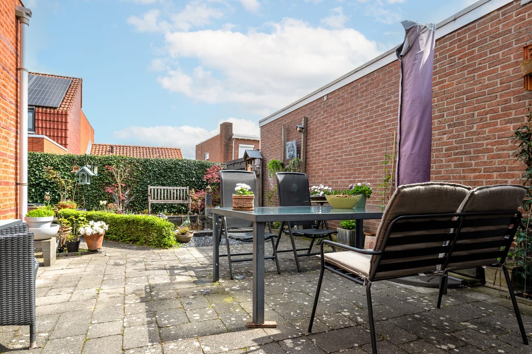 Well-maintained semi-bungalow with garage near Brunssumerheide — 17