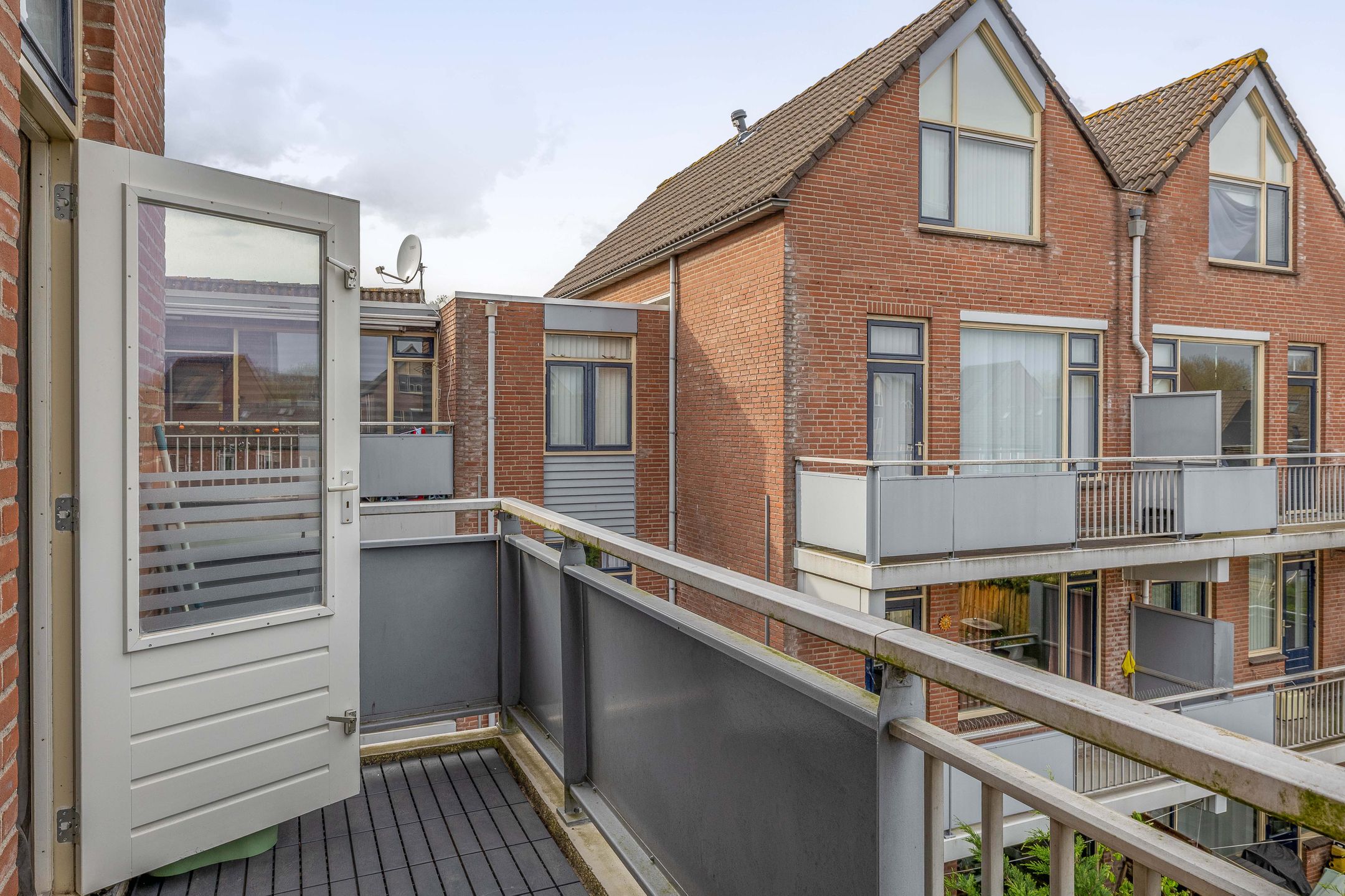 Instapklare maisonnette met drie slaapkamers en balkon in rustige Rotterdamse woonwijk — 30