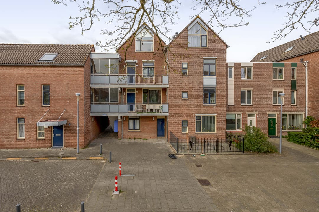 Instapklare maisonnette met drie slaapkamers en balkon in rustige Rotterdamse woonwijk — 32