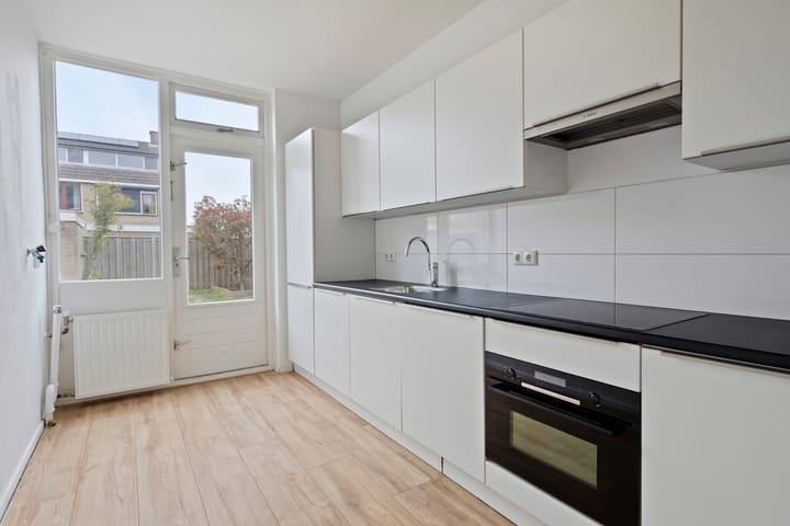 Photo 4 of Madame Curiestraat 55