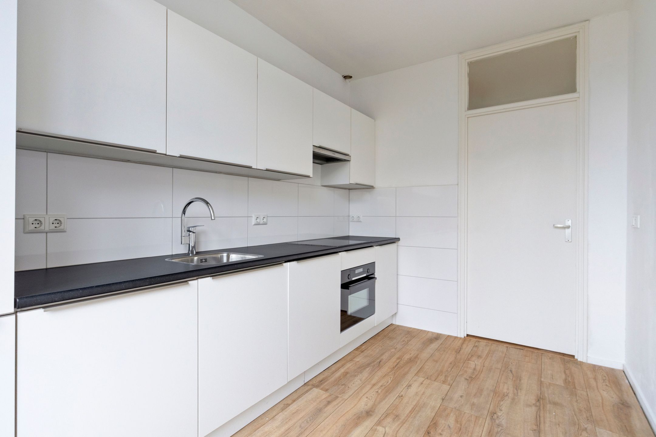 Photo 12 of Madame Curiestraat 55