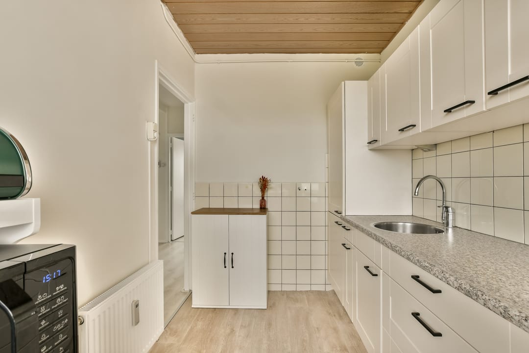 Photo 11 of Burgemeester A. van Walsumlaan 51