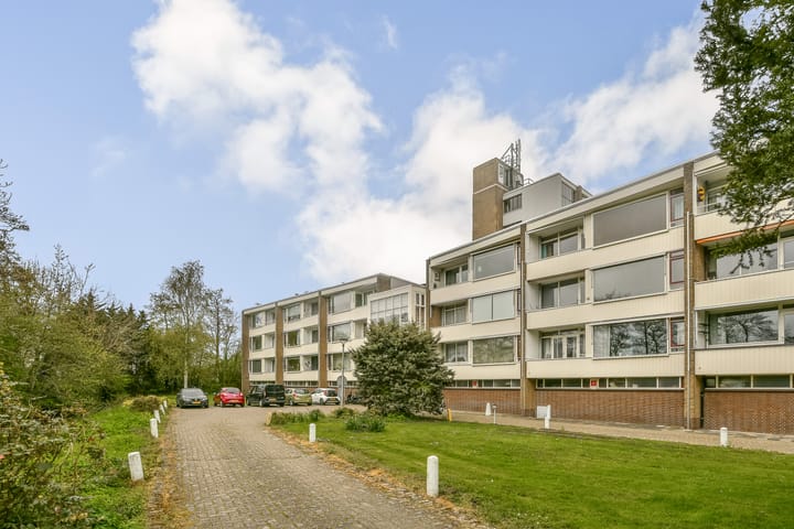 Burgemeester A. van Walsumlaan 51