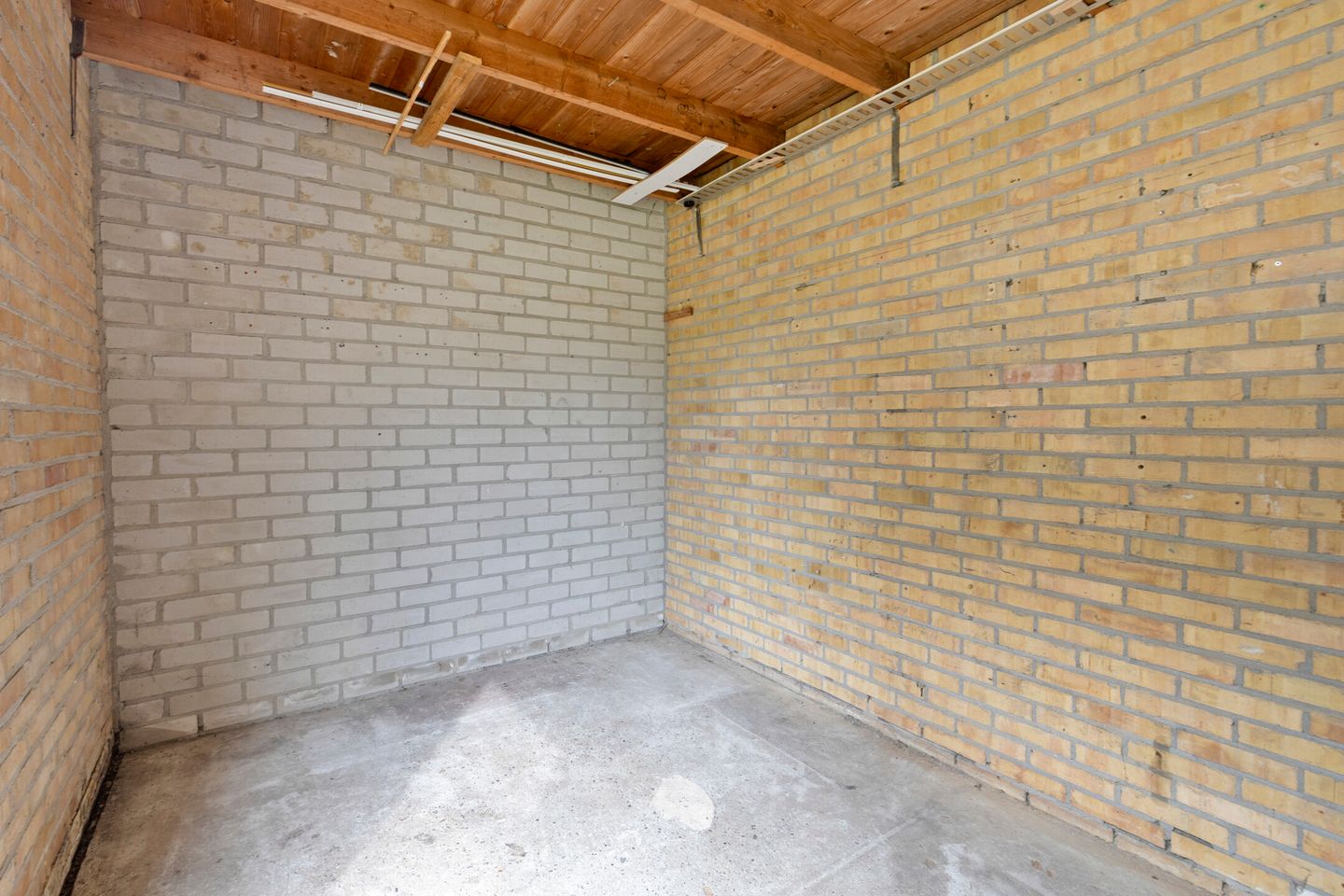 Photo 29 of Madame Curiestraat 55