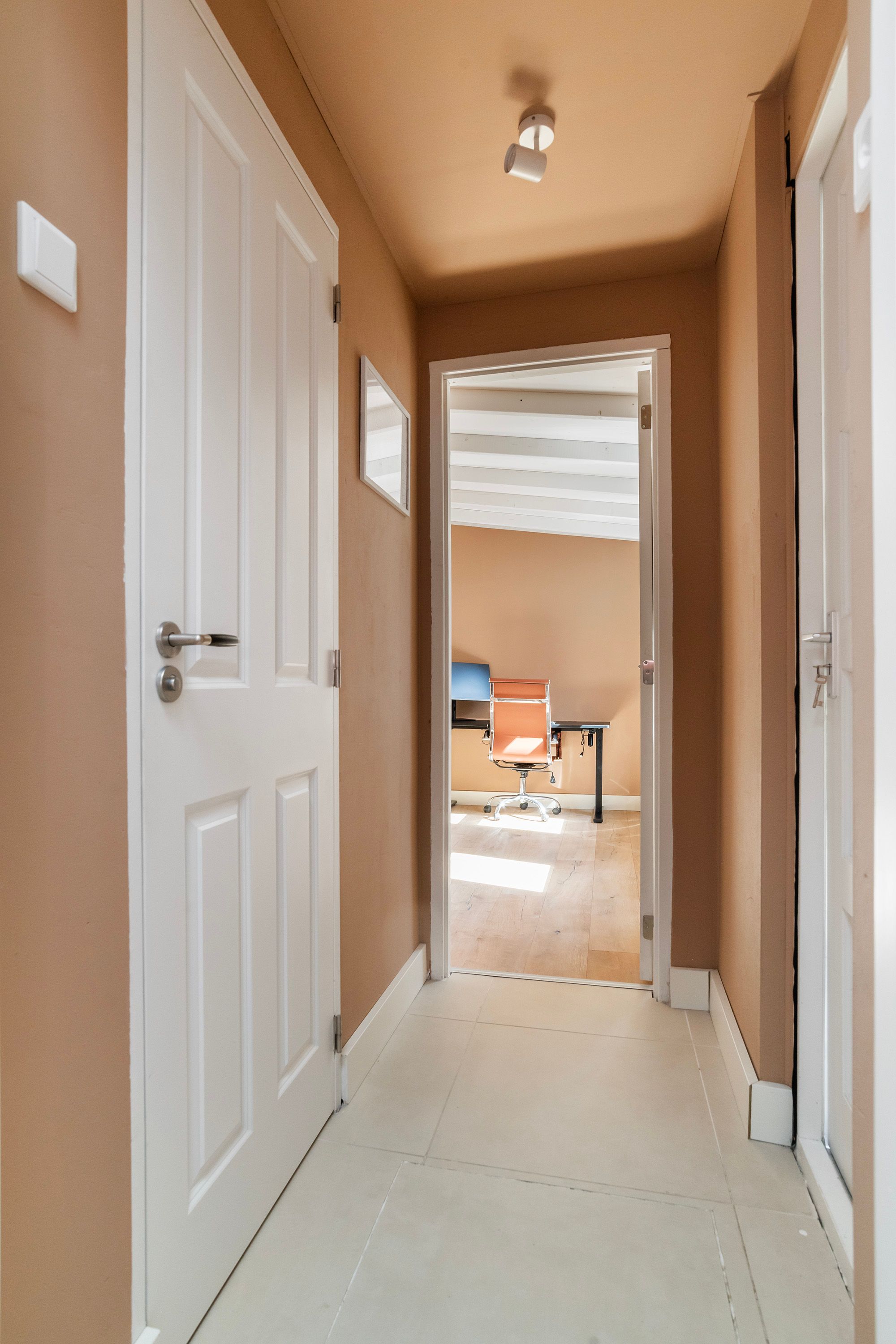 Foto 18 van Zwijndrechtsestraat 12