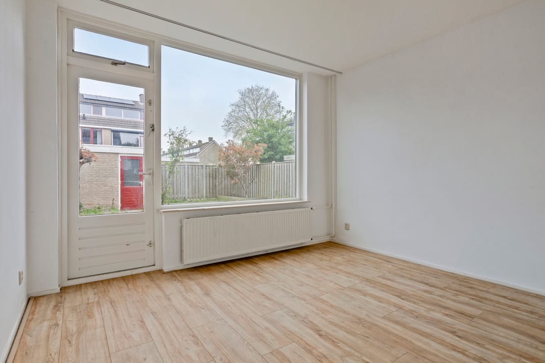 Photo 11 of Madame Curiestraat 55