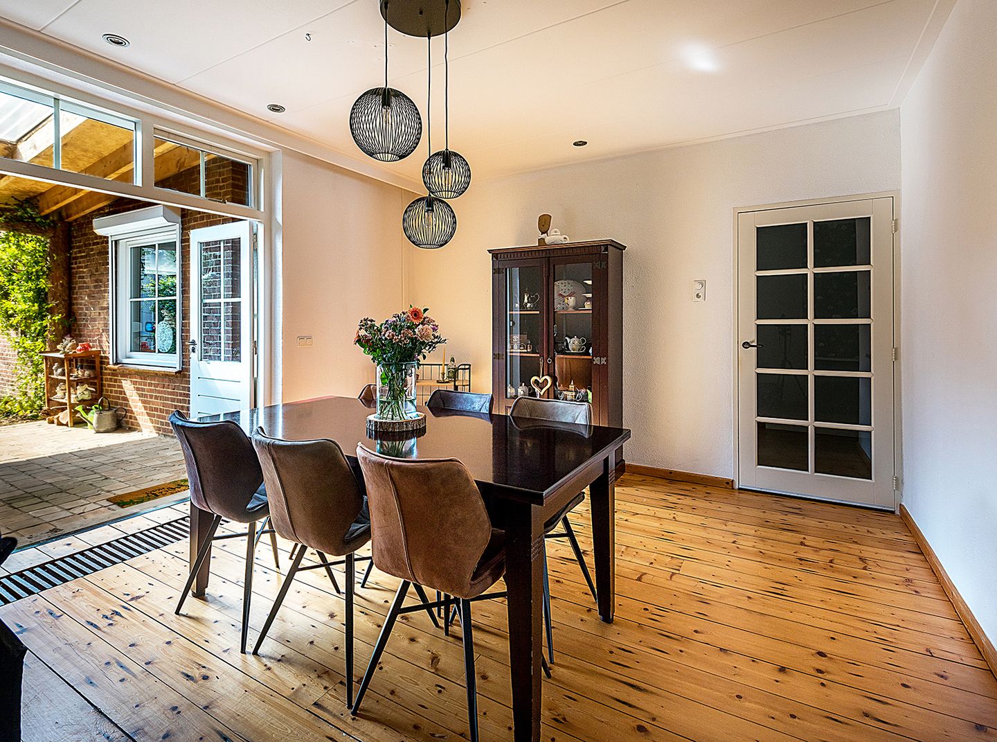 Foto 10 van Vroenstraat 9