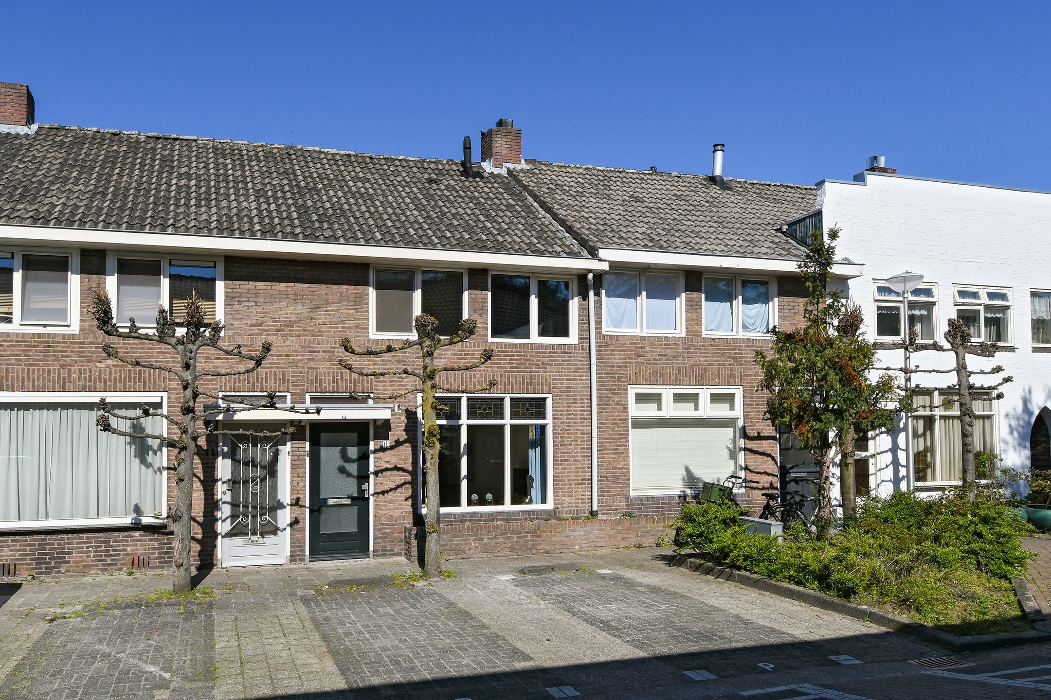 Move-in ready terraced house with roof terrace in Eindhoven Gestel — 24
