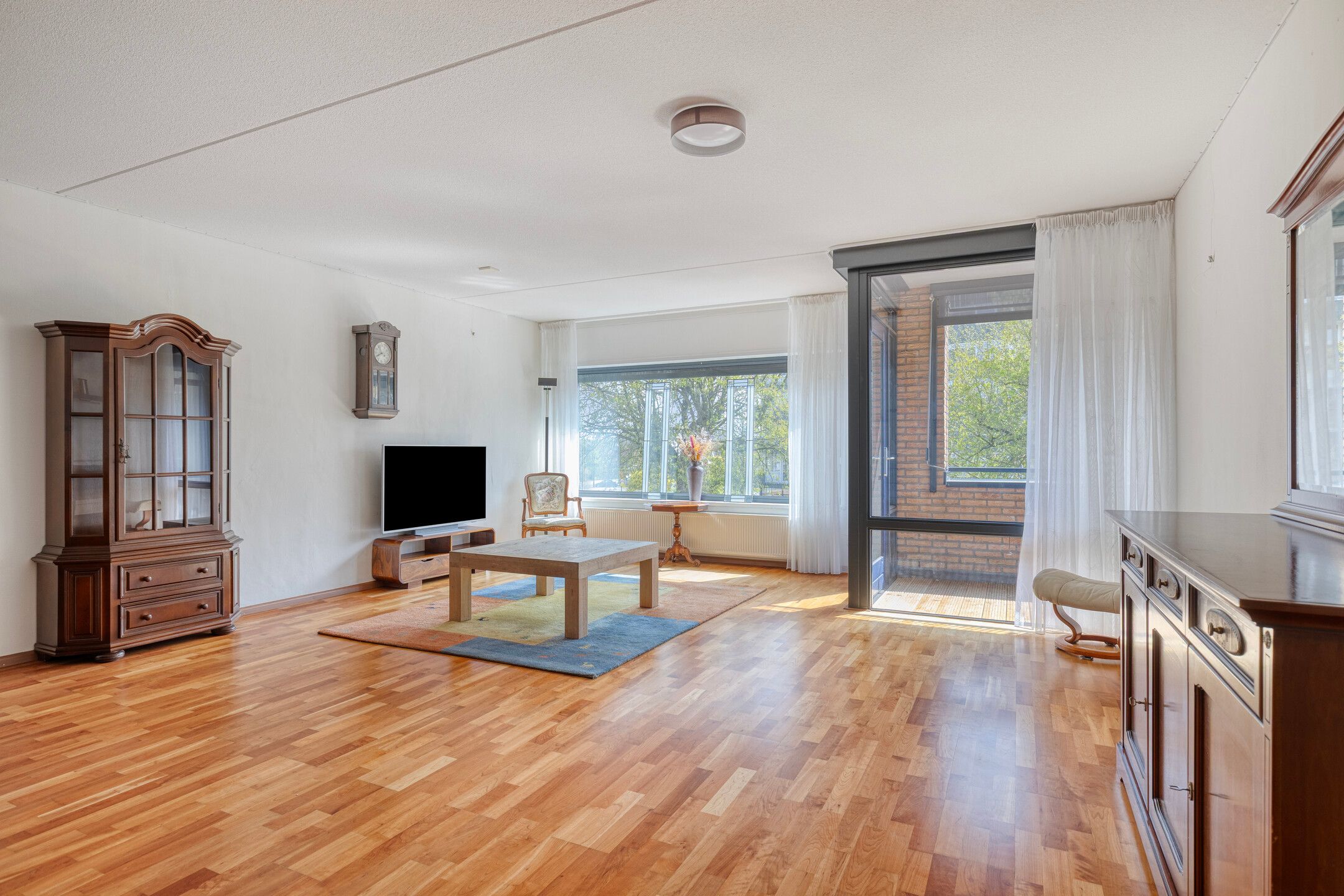 Foto 3 van Burg v Roijenstr Oost 4-F