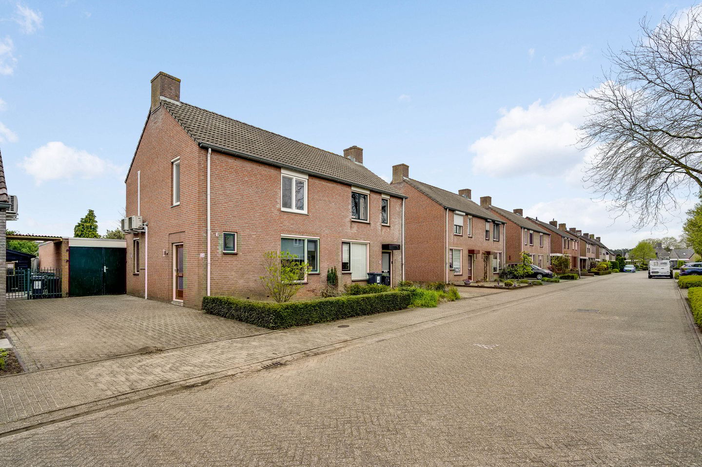 Photo 5 of Kanakker 34