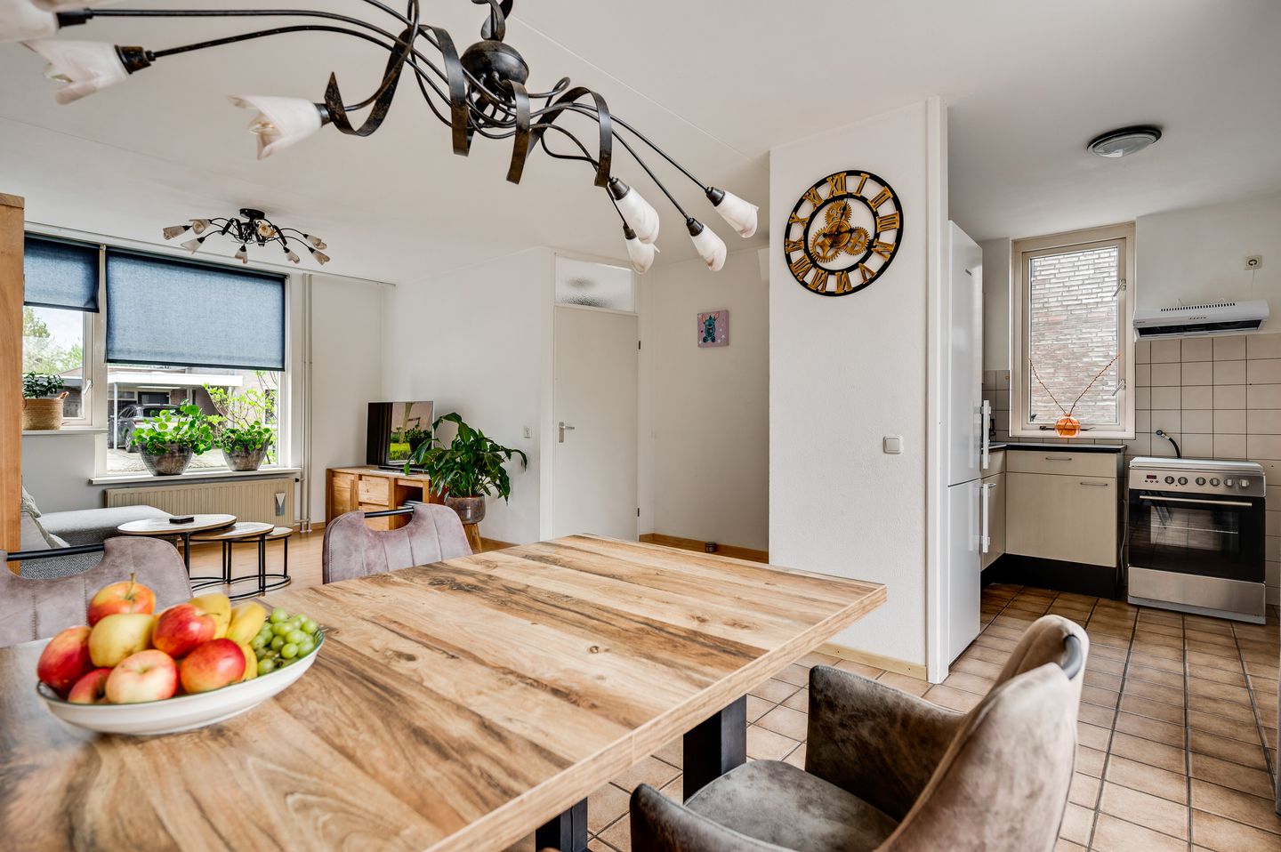 Photo 19 of Kanakker 34