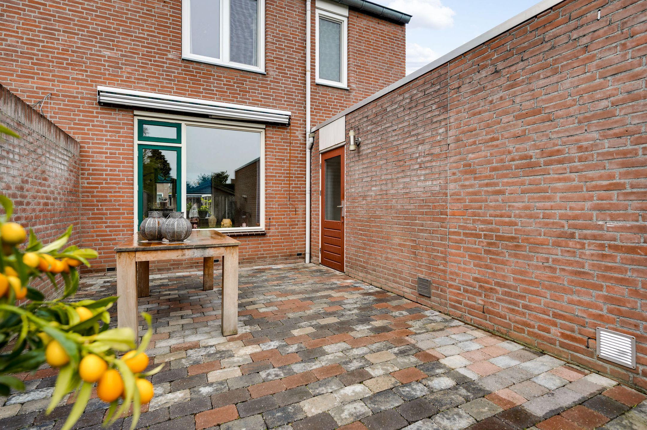 Photo 27 of Kanakker 34