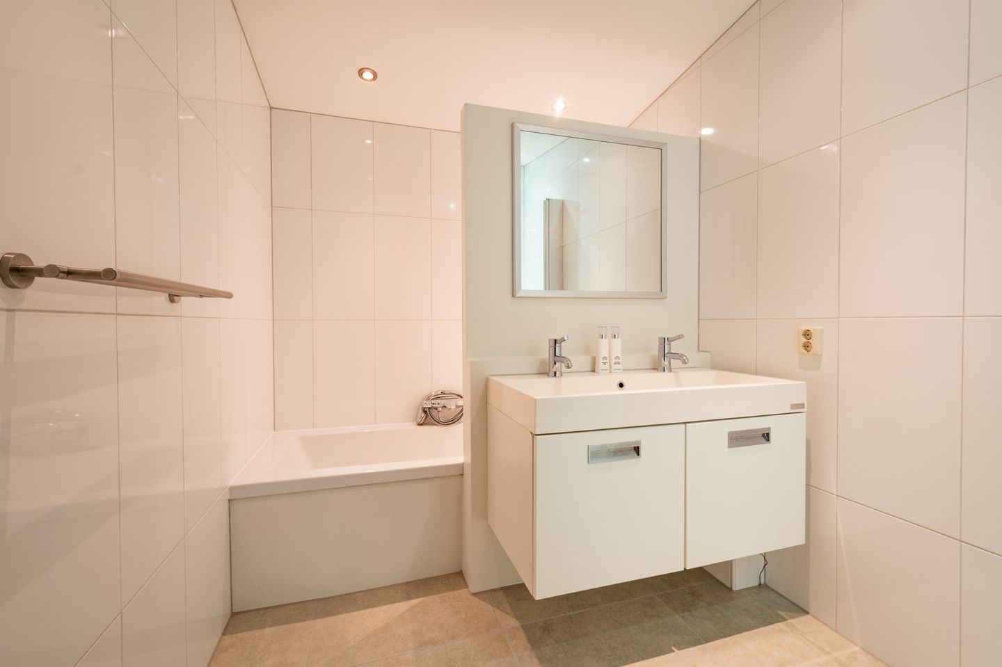 Foto 19 van Ina Boudierstraat 36