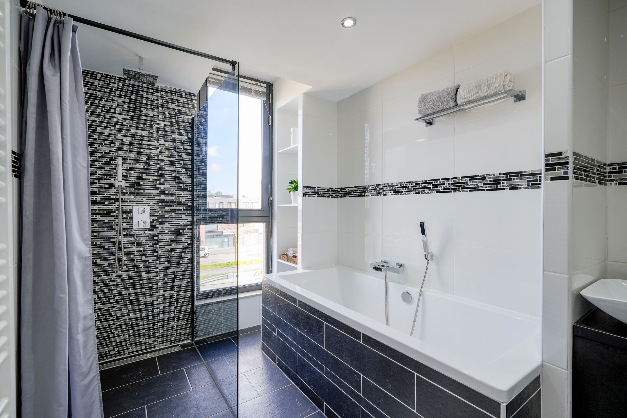 Photo 54 of Monnikeraklaan 34