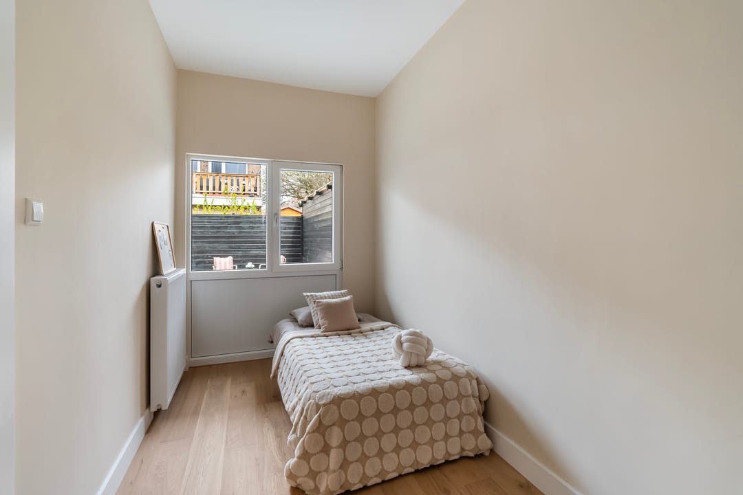 Renovated ground floor apartment with garden in Houtwijk — 23