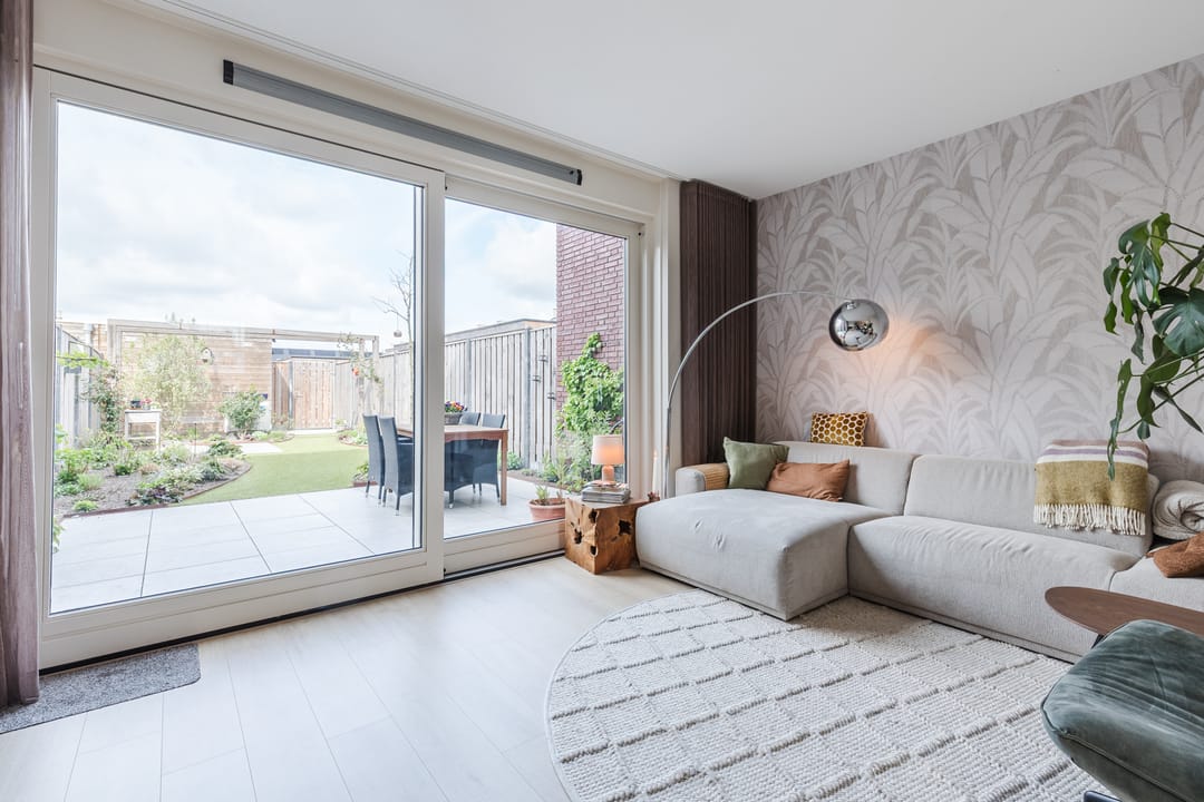 Energy-efficient, move-in ready terraced house from 2023 with open views in Bosselaar Zuid — 11
