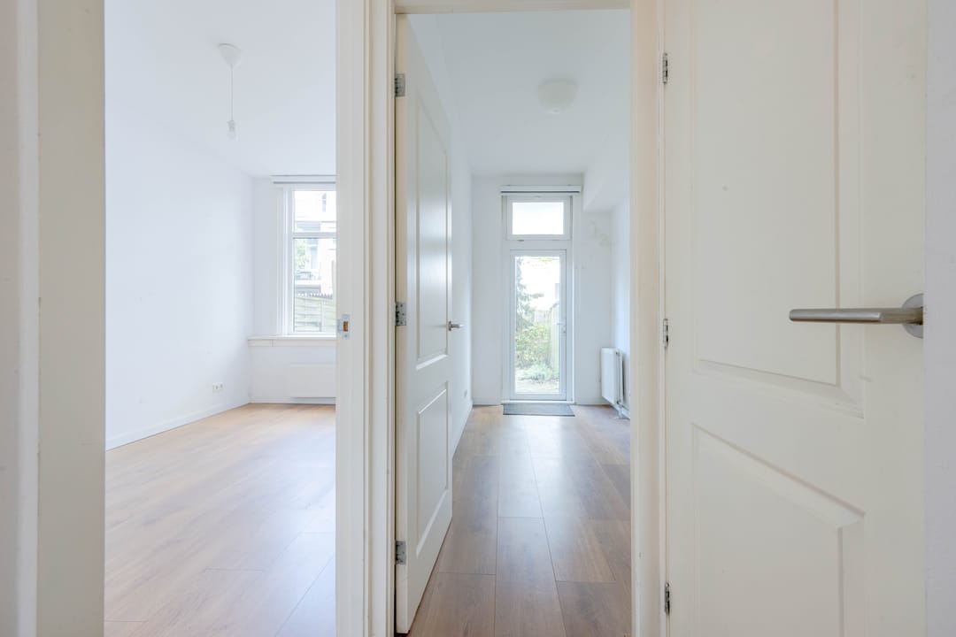 Foto 17 van Oostvoornsestraat 15-B