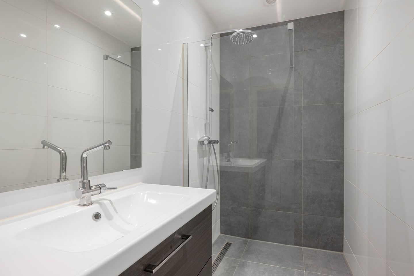 Foto 5 van Oostvoornsestraat 15-B