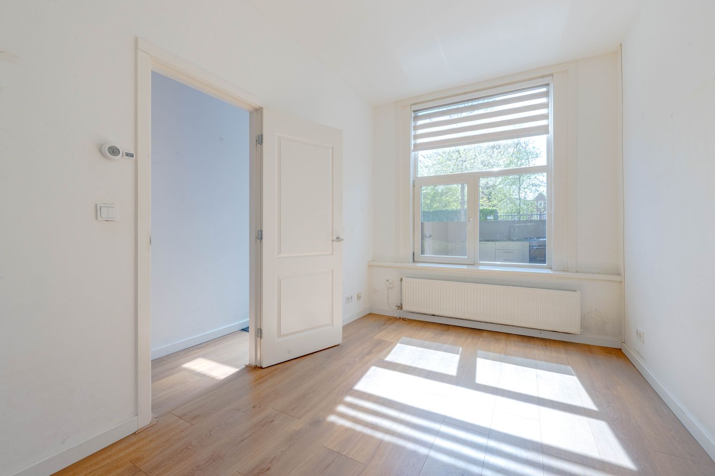 Foto 10 van Oostvoornsestraat 15-B