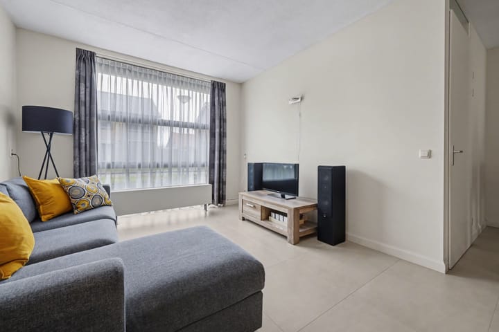 Photo 4 of Prof. Piersonstraat 26-C