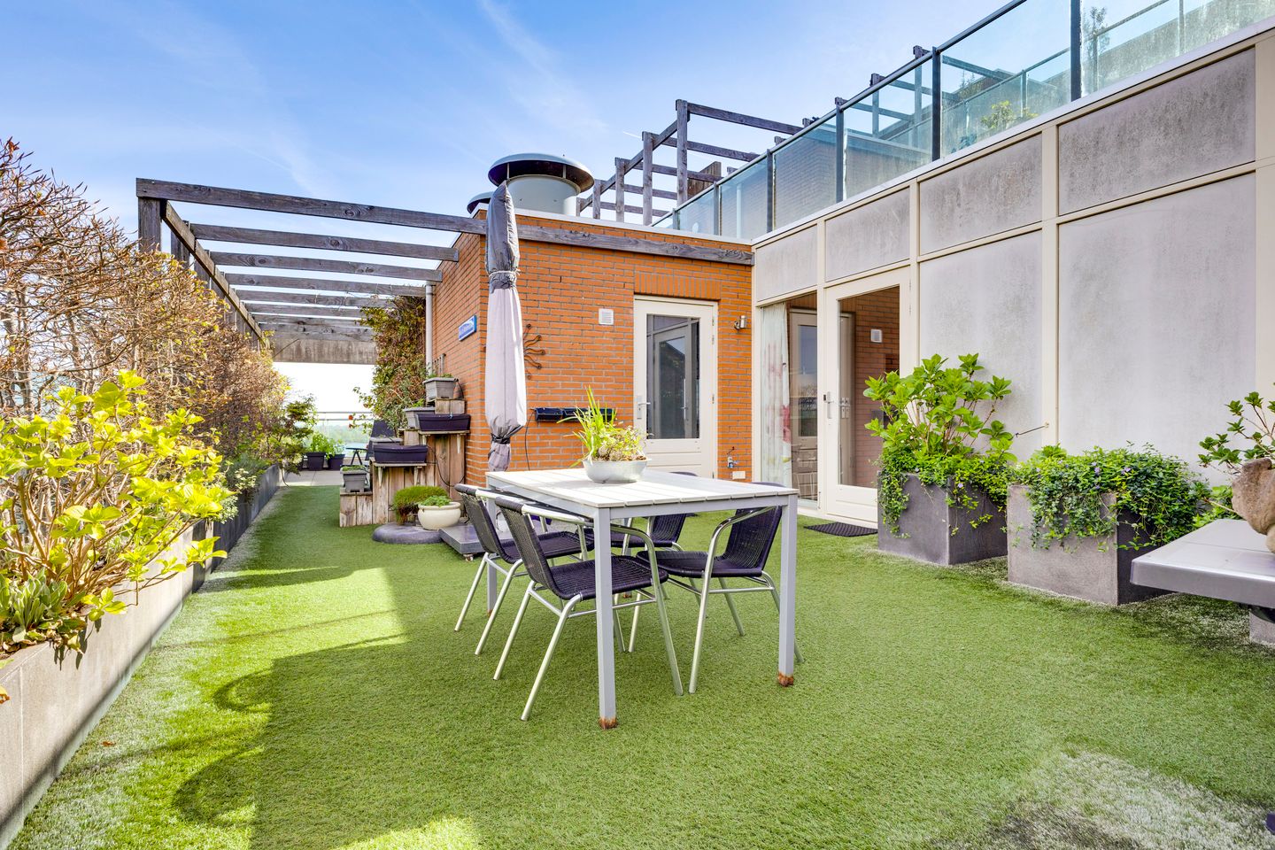 Foto 40 van Schout van Hanswijkplein 44