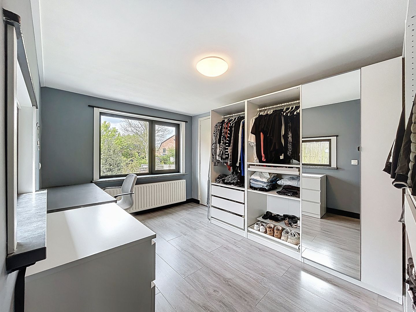 Modern renovated terraced house with roof terrace in Biervliet — 14