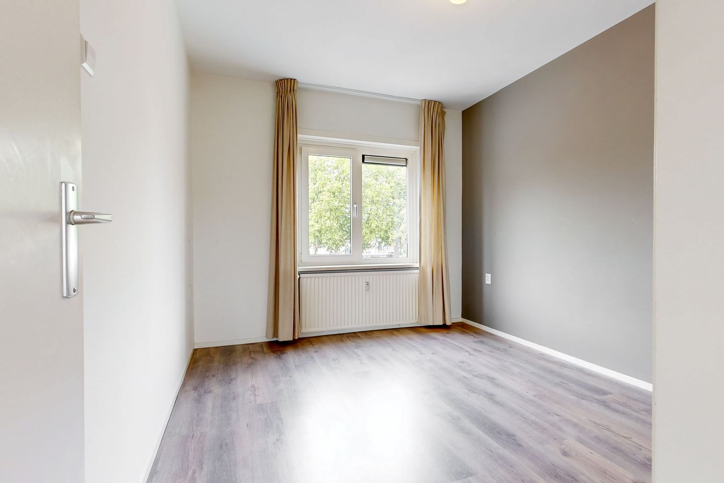 Foto 14 van Raadhuisplein 8