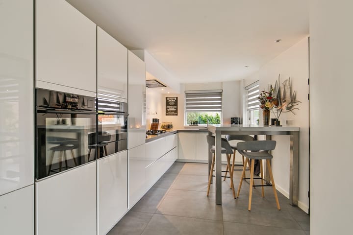 Photo 4 of Elise Hoomanshof 8