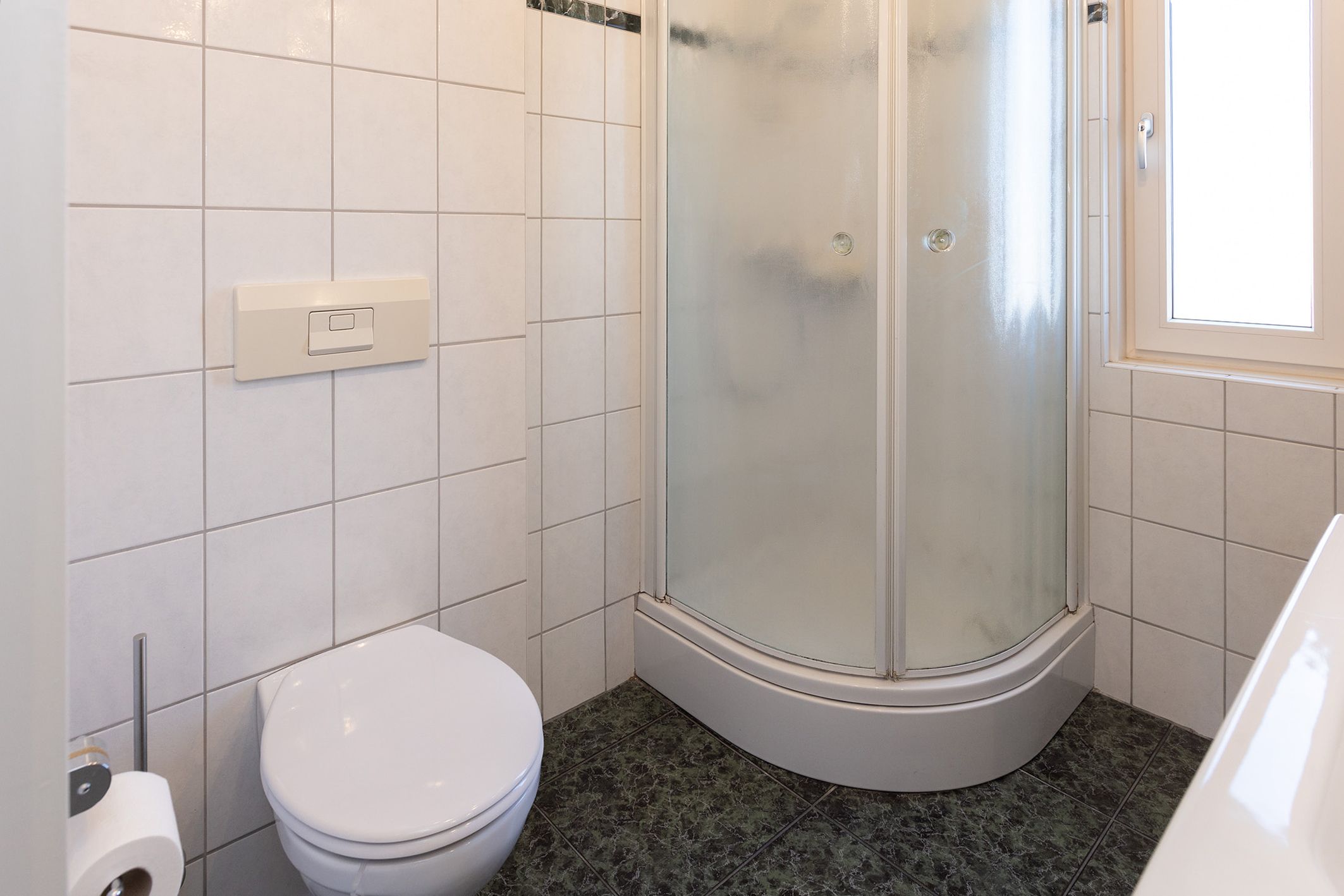 Spacious terraced house with five bedrooms in child-friendly neighborhood of Groenlo — 24