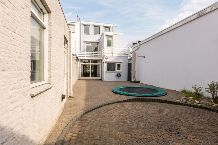 Photo 2 of Wouwsestraatweg 56
