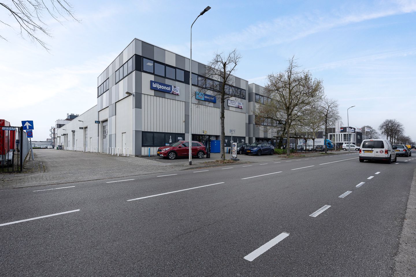 View photo 1 of Dillenburgstraat 5-A