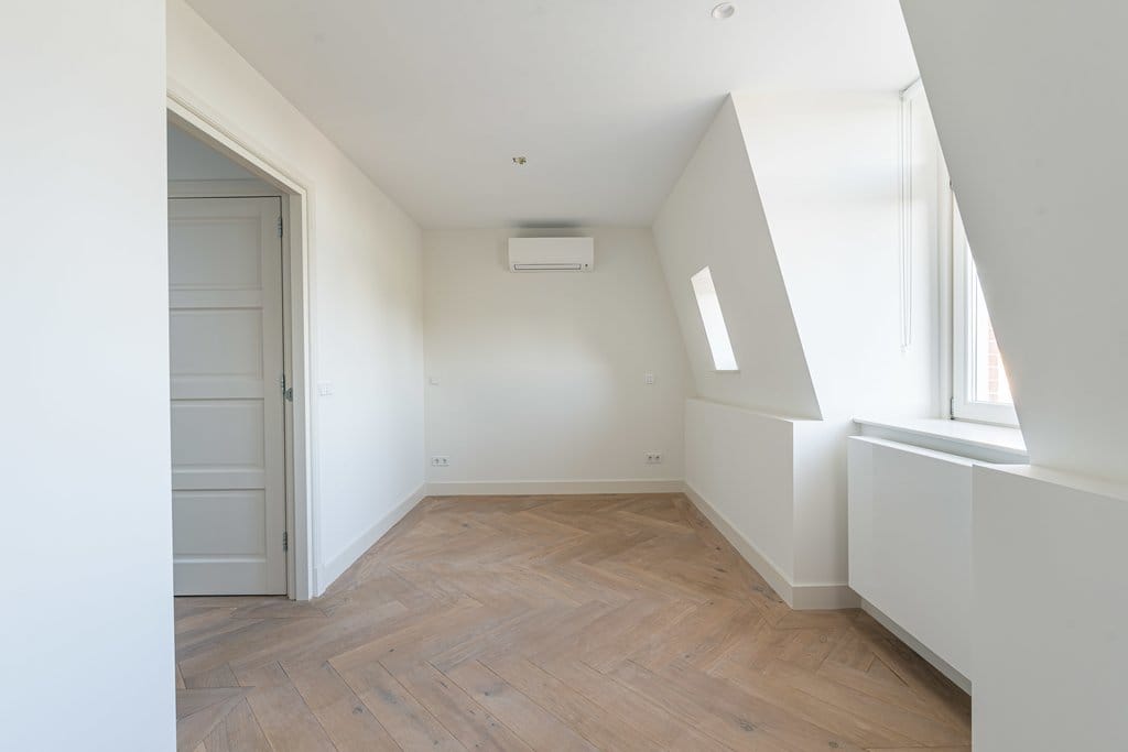 Foto 8 van Van Baerlestraat 92-F