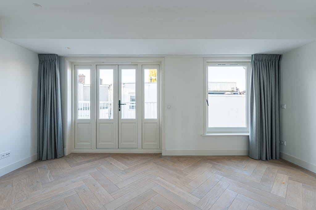 Foto 12 van Van Baerlestraat 92-F