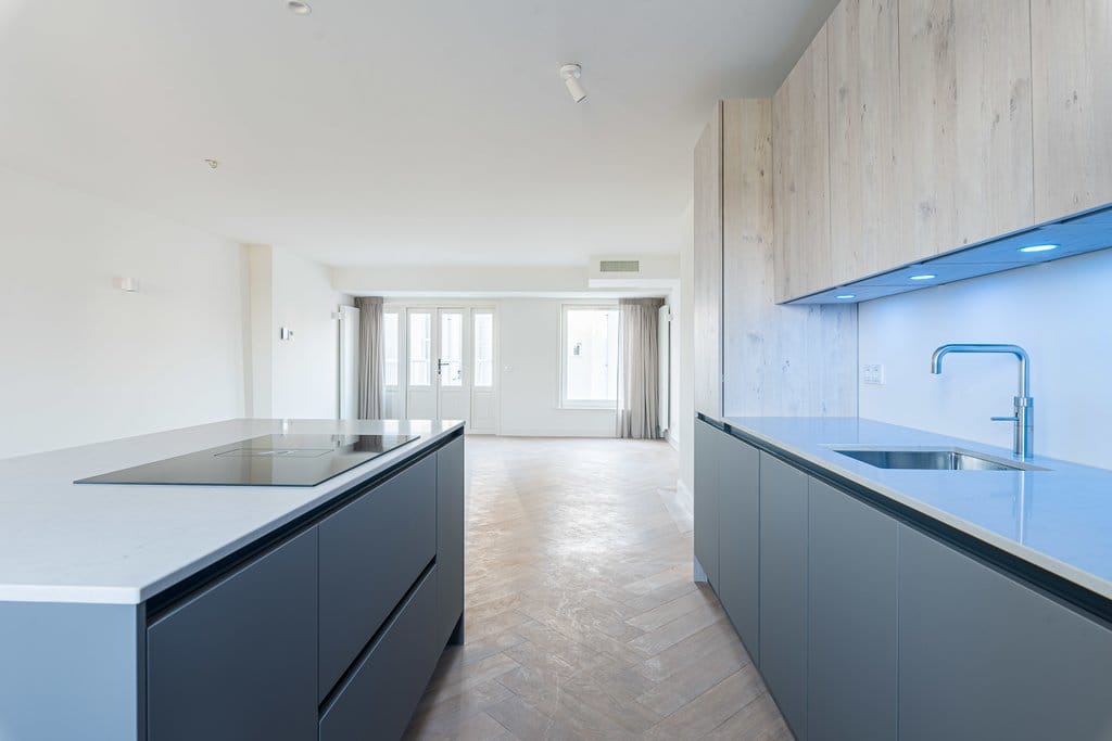 Foto 3 van Van Baerlestraat 92-F