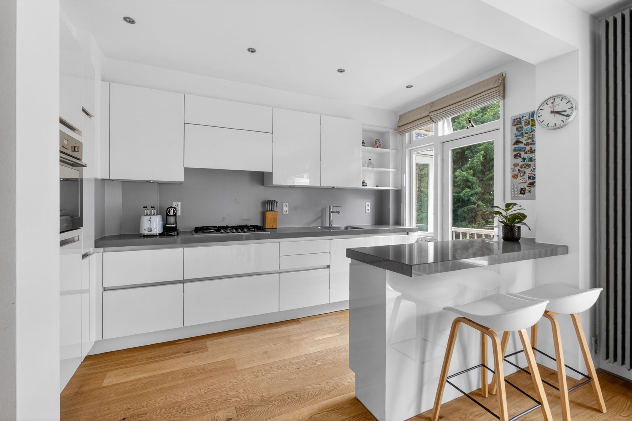 Photo 15 of Watteaustraat 20-2