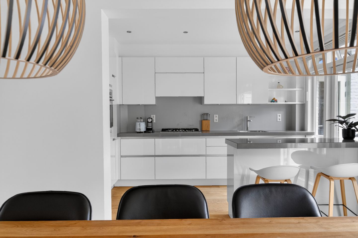 Photo 19 of Watteaustraat 20-2