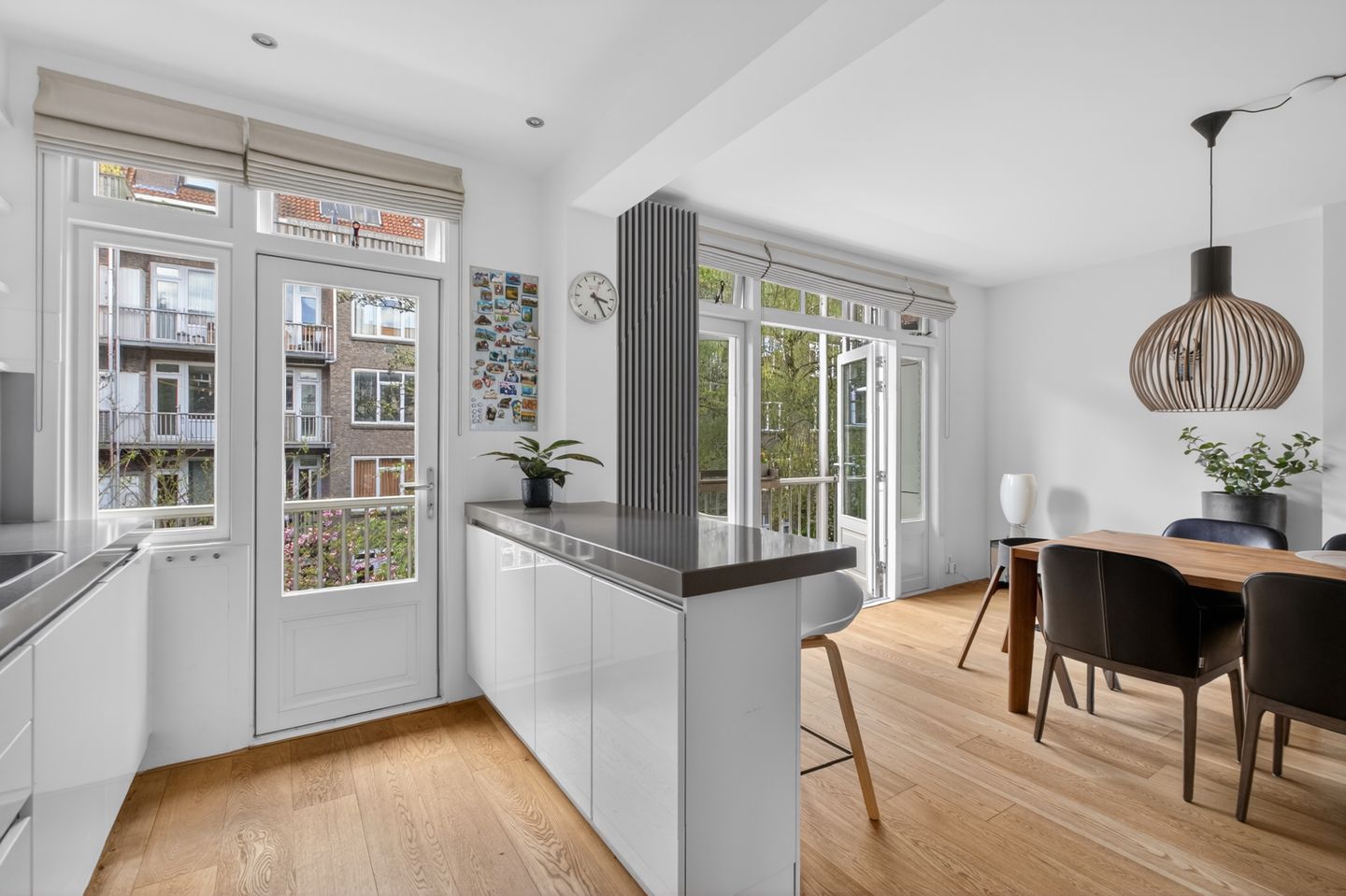 Photo 25 of Watteaustraat 20-2