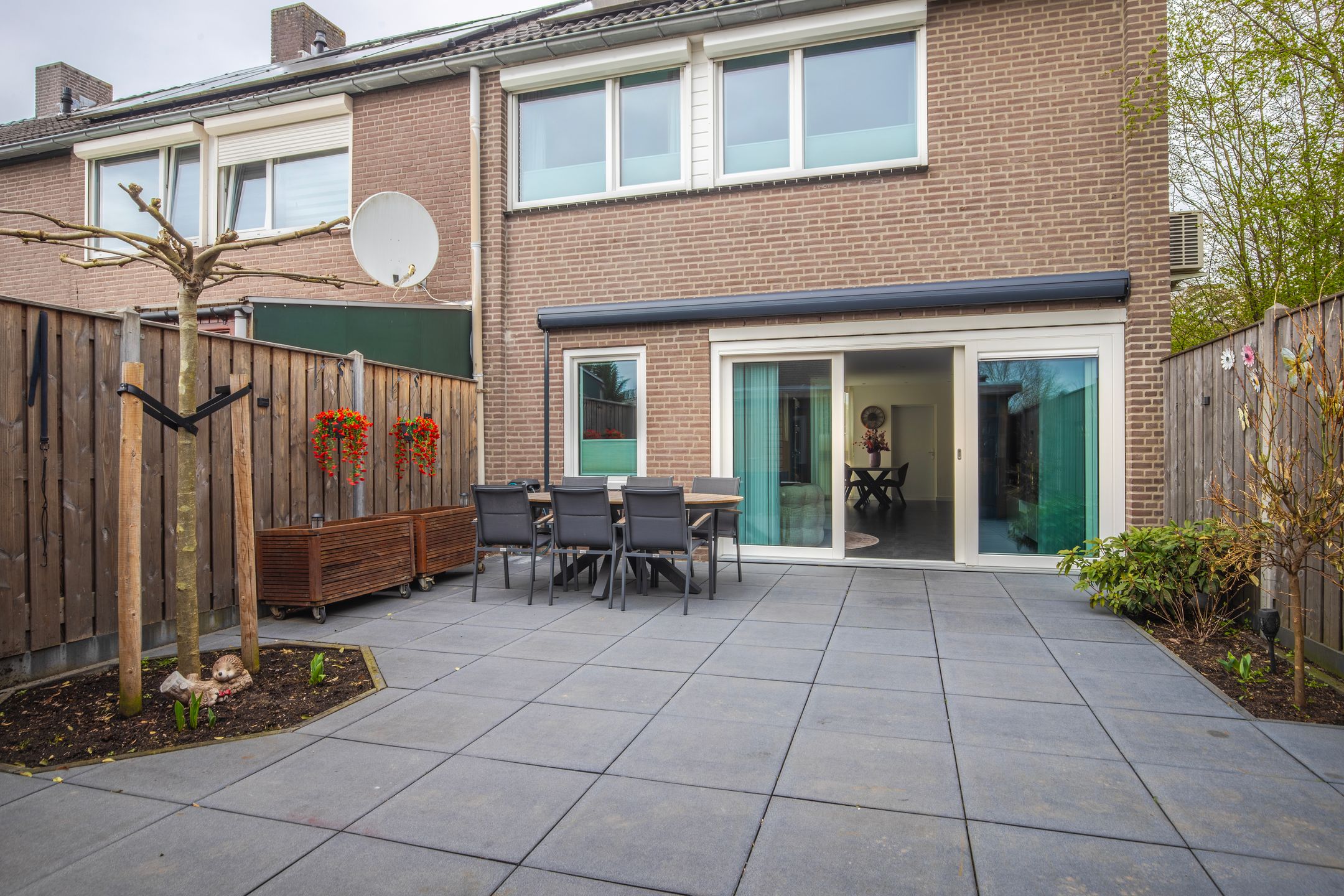 Foto 18 van Onstweddestraat 40