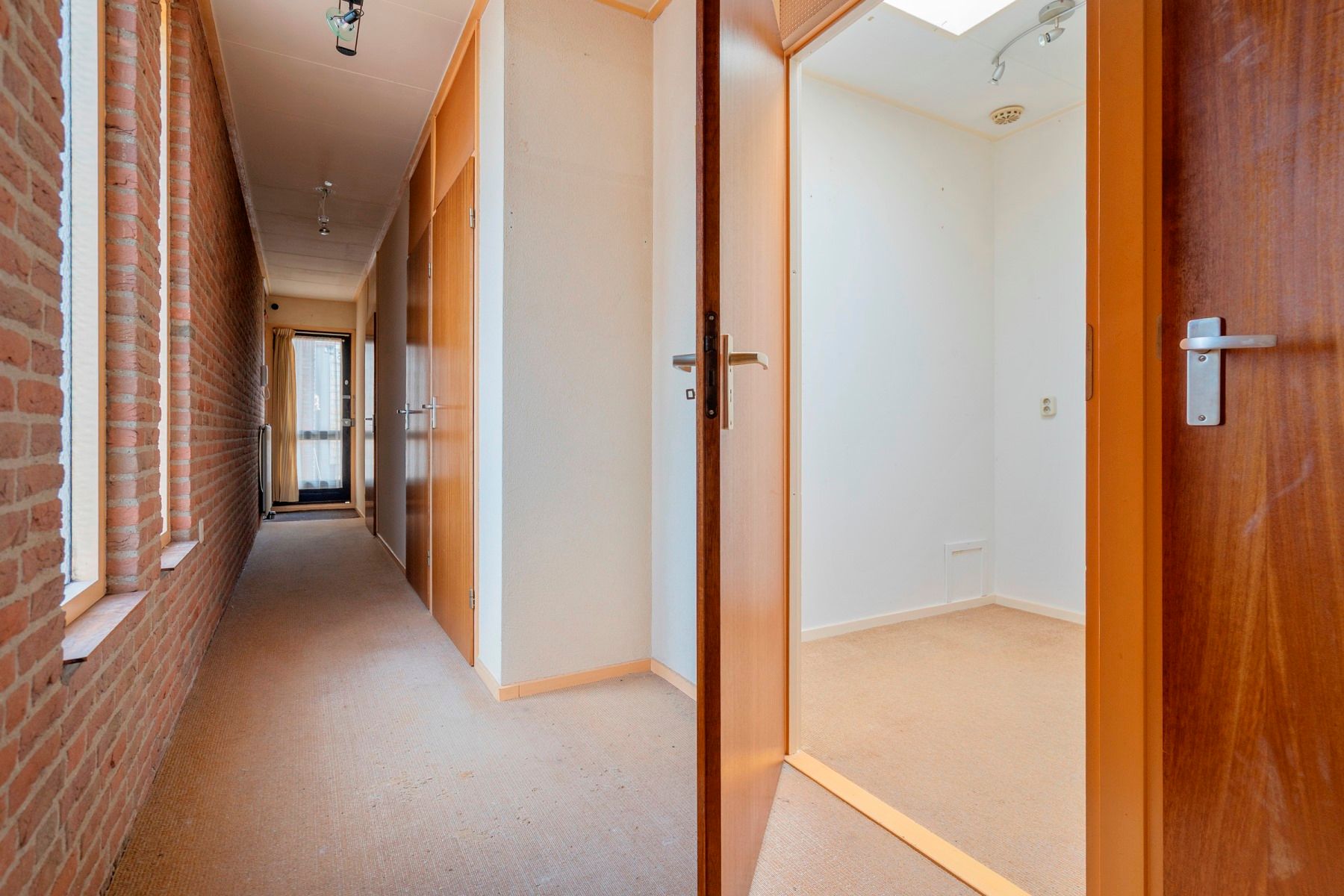 Foto 9 van Kennemerstraatweg 524