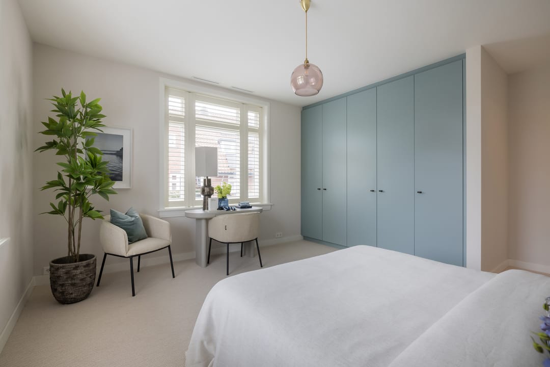 Fully Renovated Exclusive City Villa with Heated Pool in Eindhoven — 26