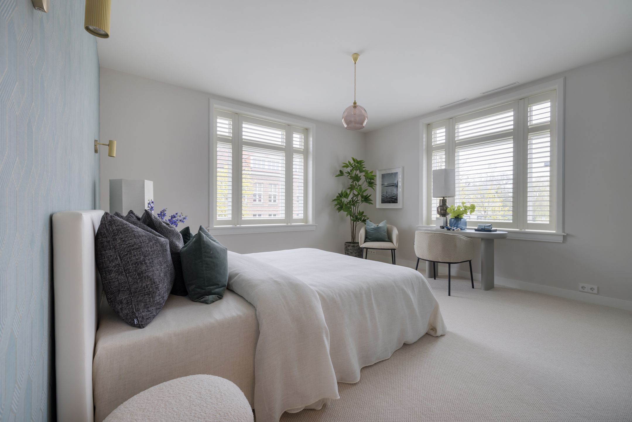 Fully Renovated Exclusive City Villa with Heated Pool in Eindhoven — 27