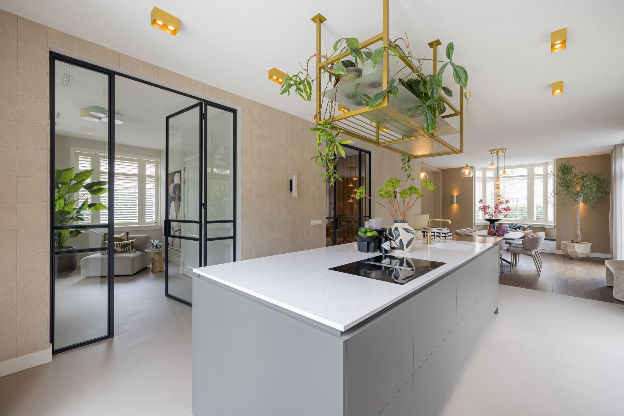 Fully Renovated Exclusive City Villa with Heated Pool in Eindhoven — 18