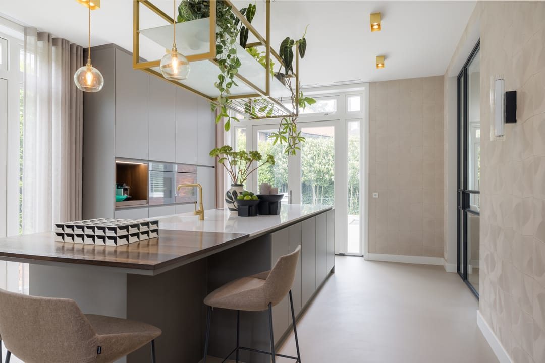 Fully Renovated Exclusive City Villa with Heated Pool in Eindhoven — 17