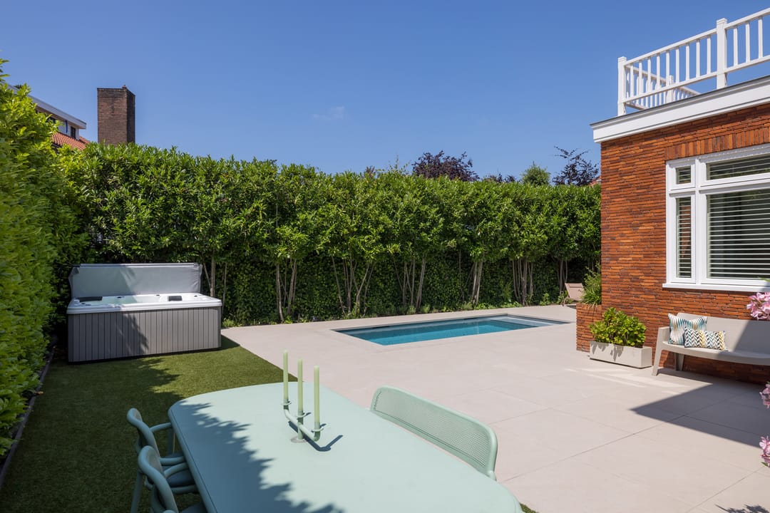 Fully Renovated Exclusive City Villa with Heated Pool in Eindhoven — 43