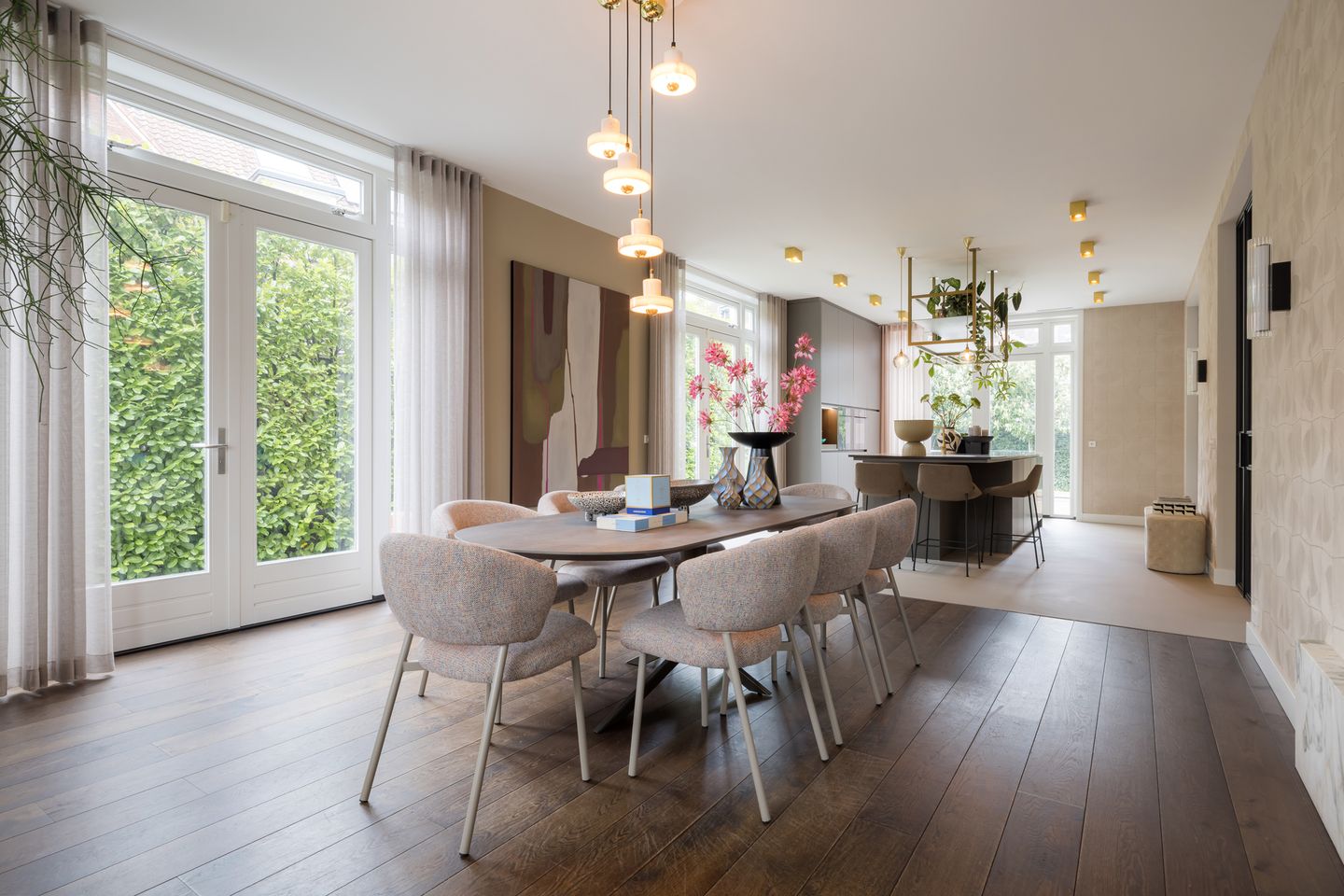 Fully Renovated Exclusive City Villa with Heated Pool in Eindhoven — 14