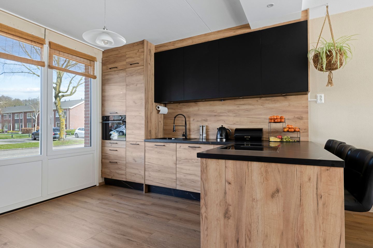 Foto 5 van Heilige Stoel 5333