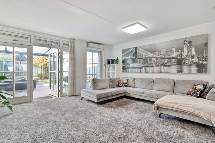 Photo 2 of Hasselbeemden 12